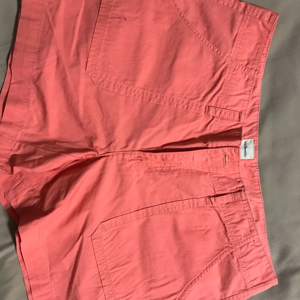 Bass Peach shorts size 8.